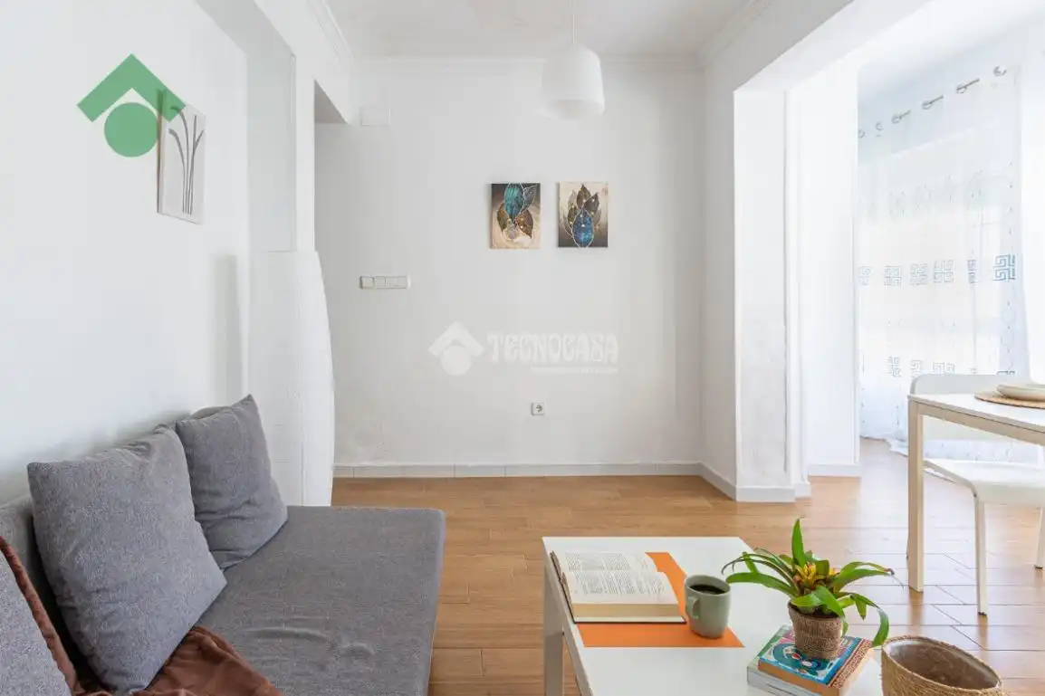 Sala d'estar de Pis en venda en Almuñécar amb Aire condicionat