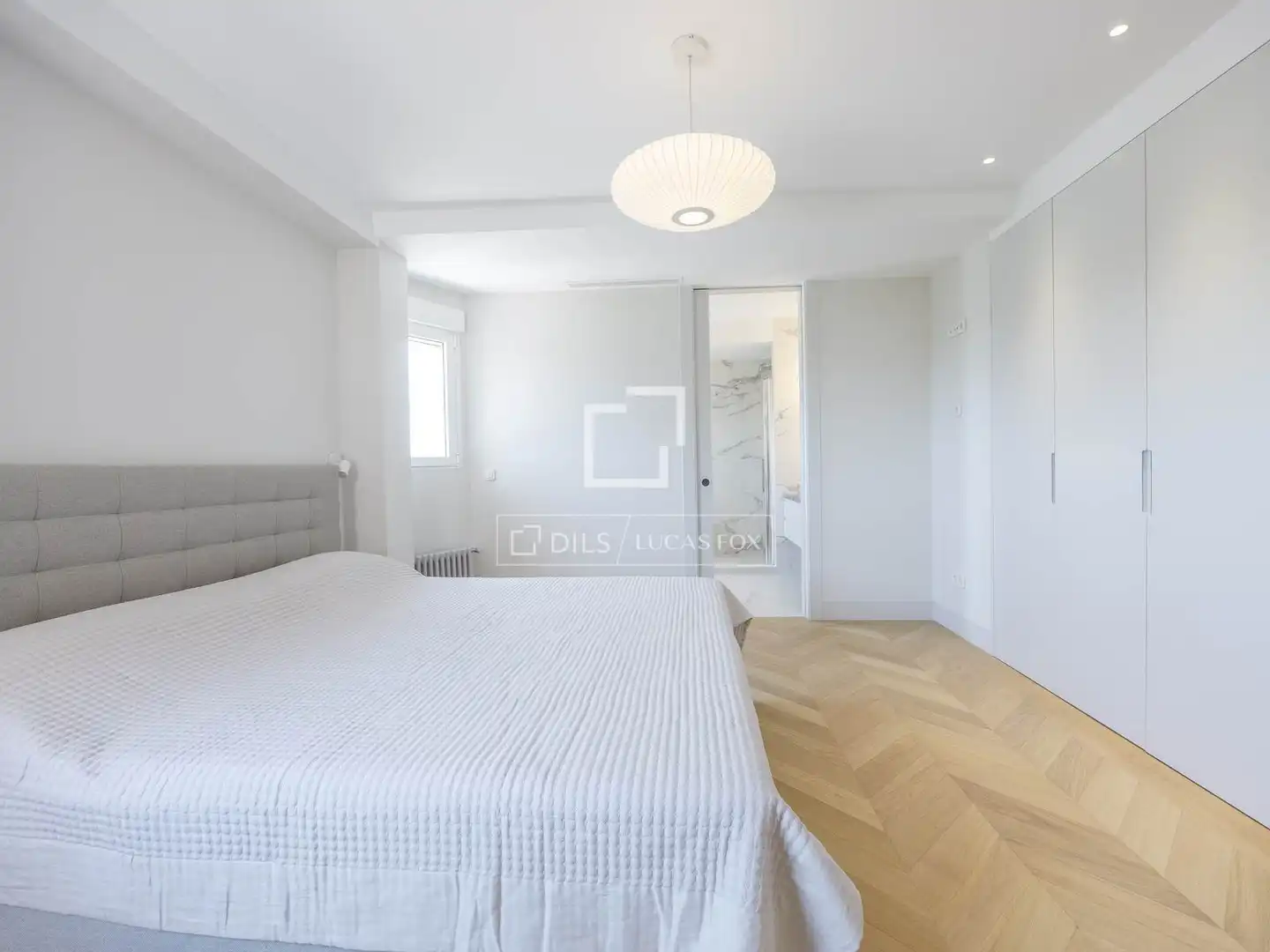 Bedroom of Attic for rent in Valencia  with Air Conditioner, Heating and Parquet flooring