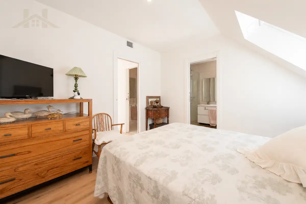 Habitación de Dúplex en venta en Pozuelo de Alarcón con Aire acondicionado, Calefacción y Terraza