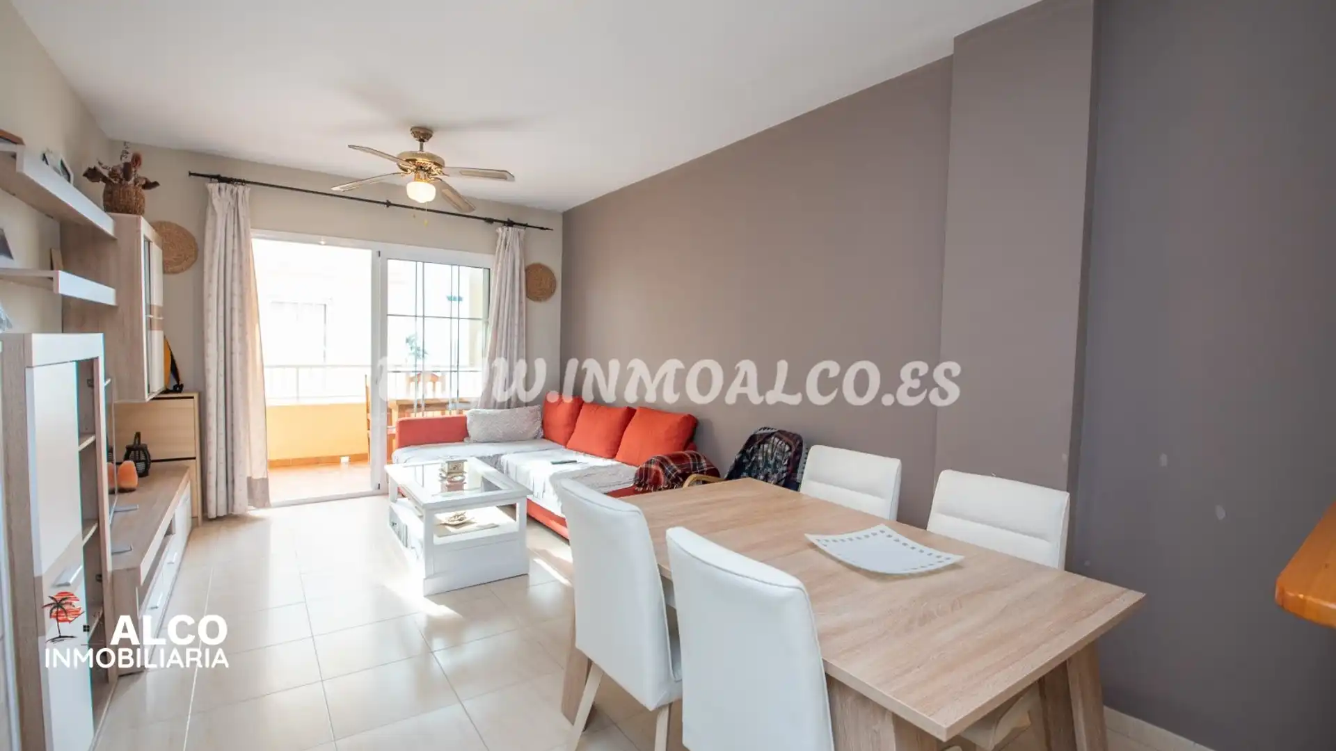 Vista exterior de Piso en venta en Torrox con Terraza