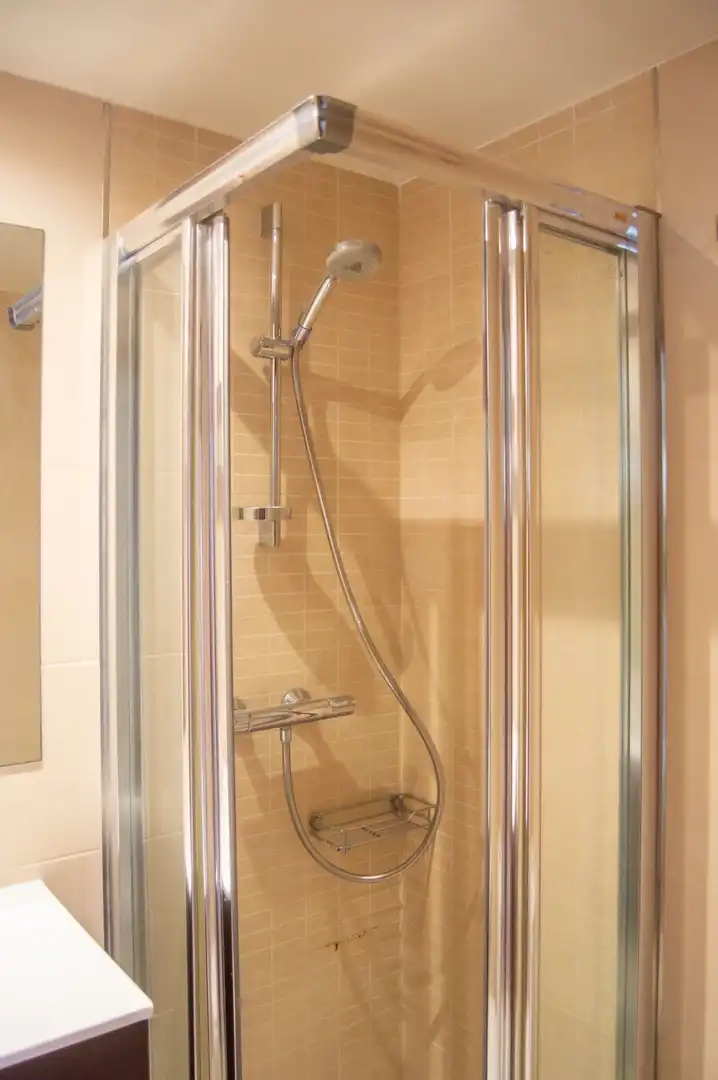 Bathroom of Flat for sale in Llagostera  with Air Conditioner, Terrace and Community pool