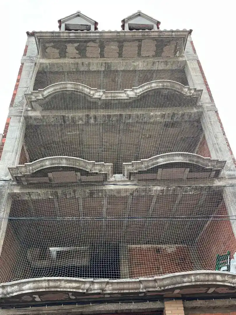 Vista exterior de Casa adosada en venda en La Vall d'Uixó, Castellón