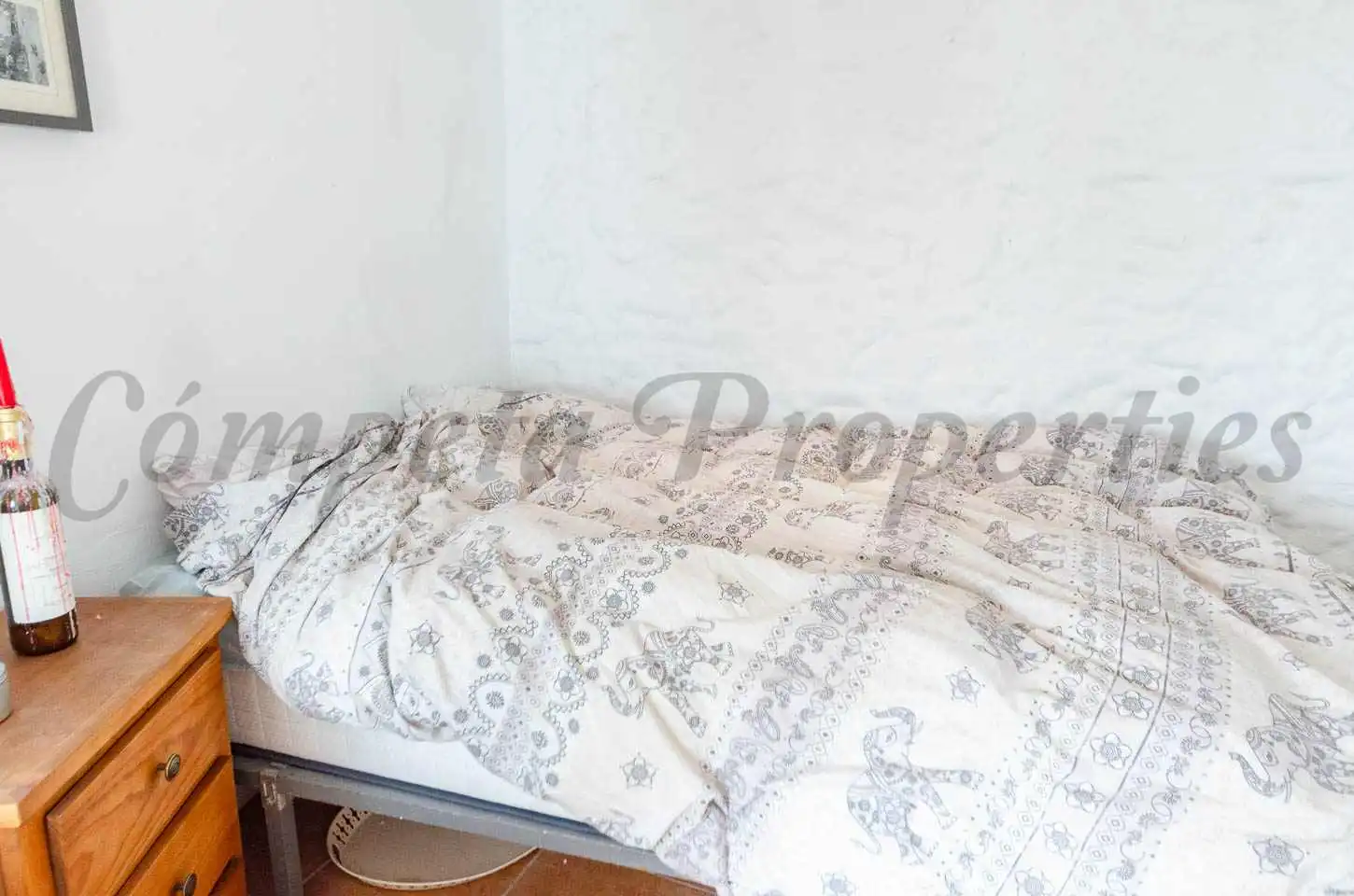 Habitación de Casa adosada en venta en Salares con Terraza y Amueblado