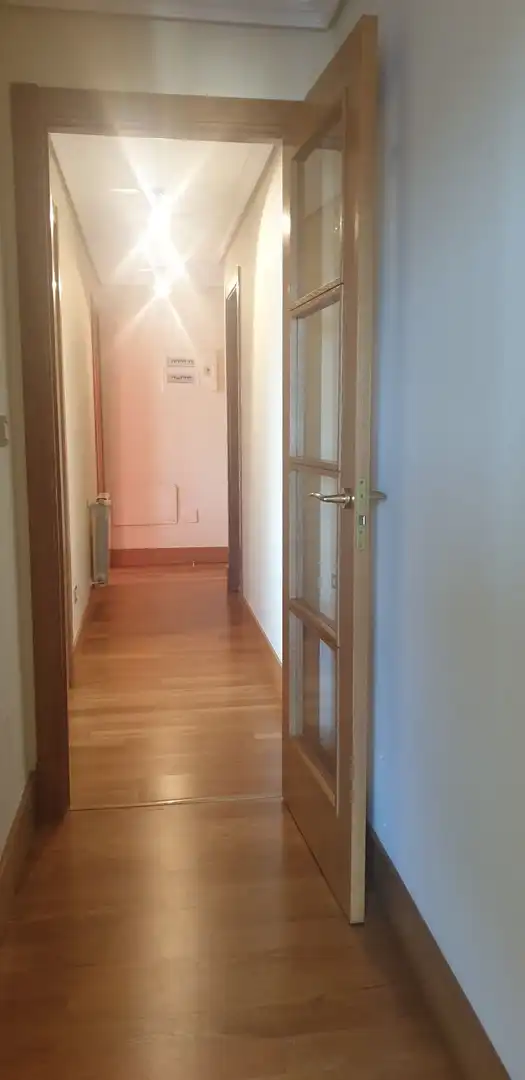 Apartamento de alquiler en Santiago de Compostela  con Calefacción, Parquet y Trastero