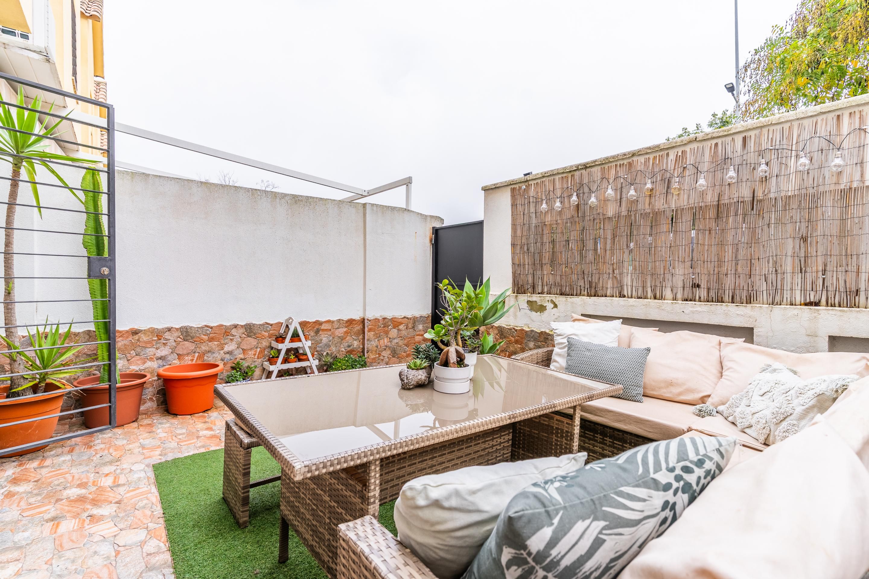 Terrassa de Casa adosada en venda en Chiclana de la Frontera amb Jardí privat i Piscina comunitària