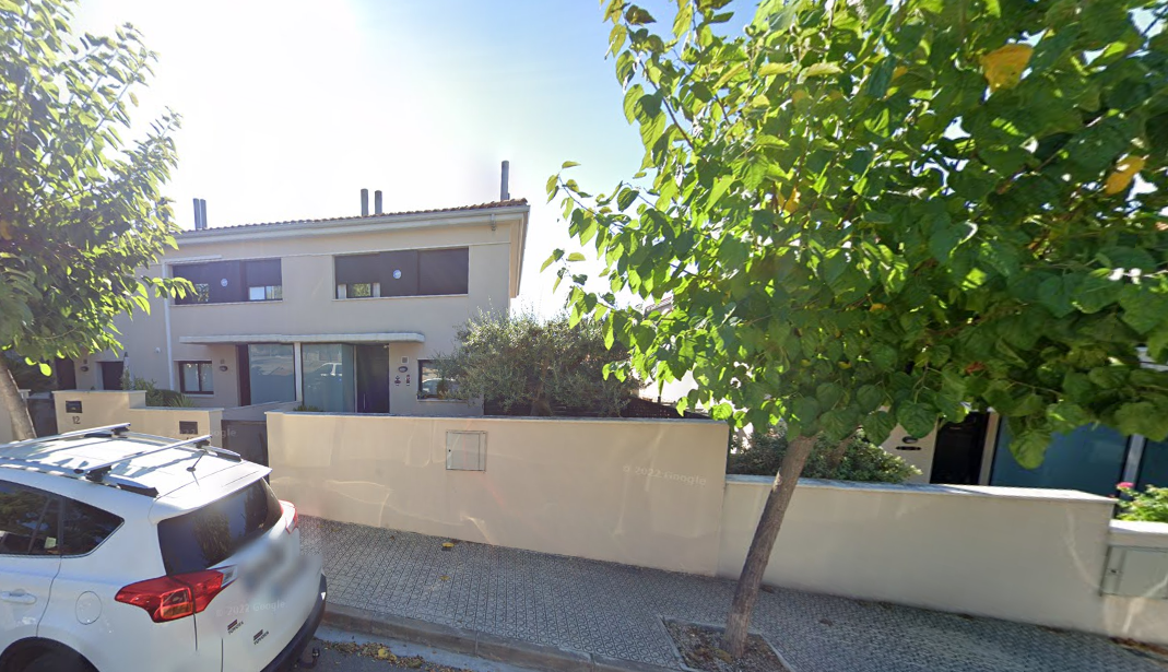 Exterior view of Single-family semi-detached for sale in Vilanova i la Geltrú