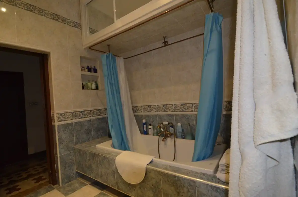 Baño de Casa o chalet en venta en Valverdón con Trastero y Piscina