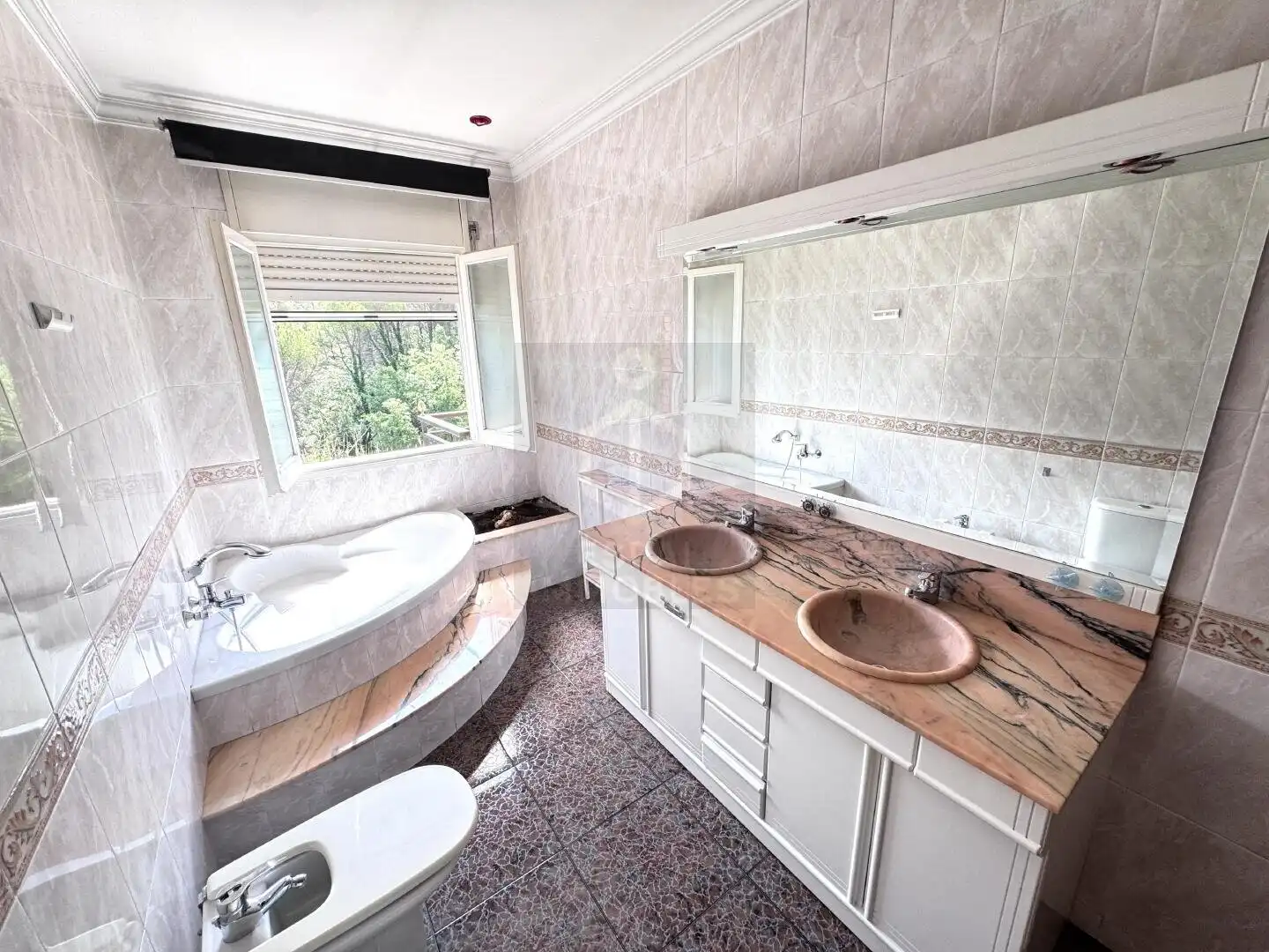 Bathroom of Houses for sale in Sant Salvador de Guardiola
