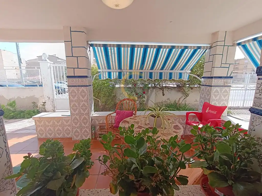 House with garden for sale in Avenida Puenteareas, imagen 6