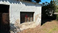 Vista exterior de Casa adosada en venda en Arnuero amb Jardí privat, Terrassa i Balcó