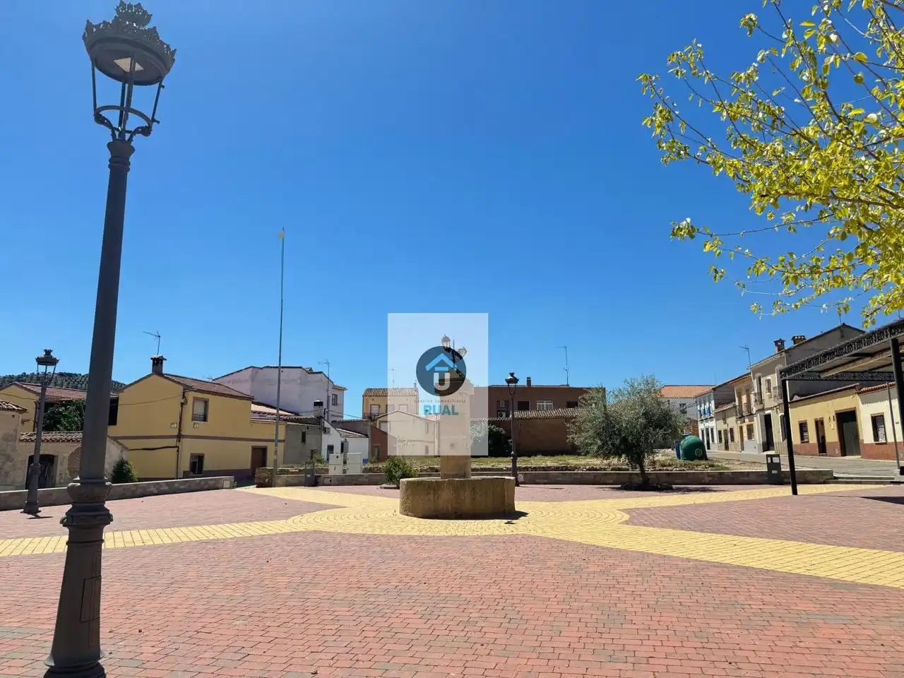 Exterior view of Commercial properties for sale in Belvís de la Jara