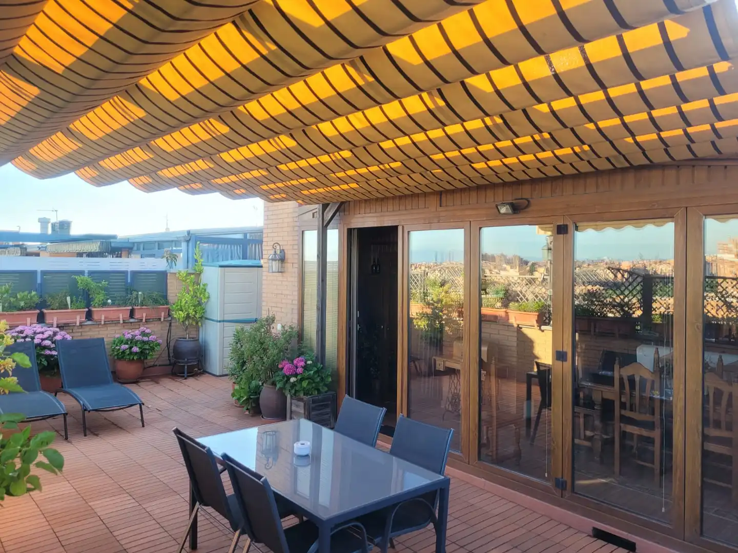 Terraza de Ático en venta en Madrid con Calefacción, Terraza y Trastero