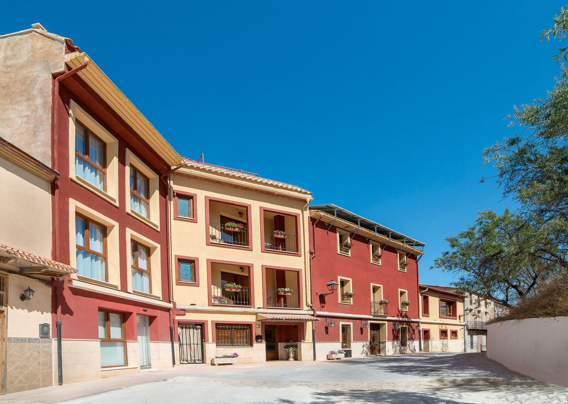 Exterior view of Building for sale in Quatretondeta  with Alarm
