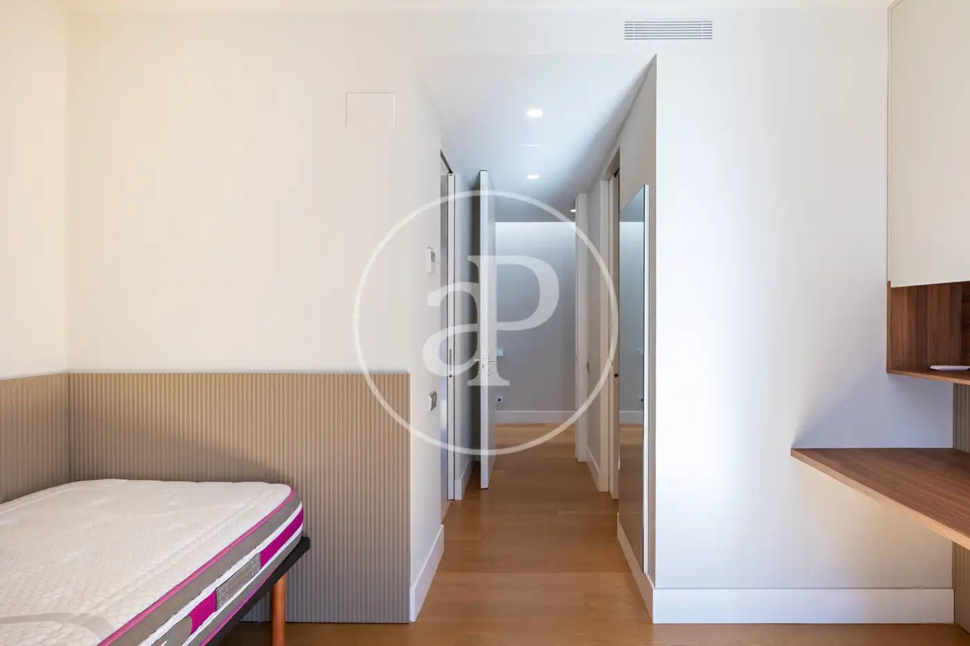 Piso de alquiler en Barcelona con Aire acondicionado, Calefacción y Jardín privado