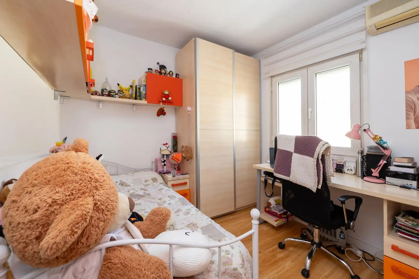 Schlafzimmer von Einfamilien-Reihenhaus zum Verkauf in Granada