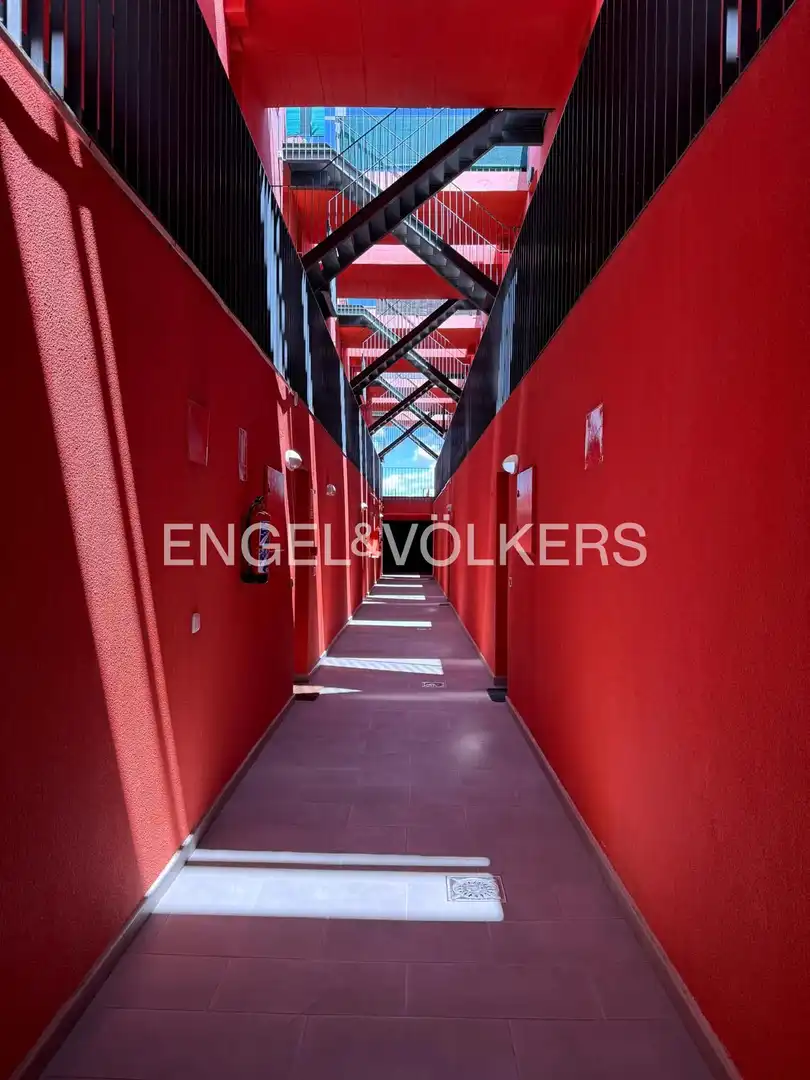 Piso en venta en Madrid con Calefacción, Trastero y Piscina