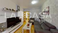 Living room of Flat for sale in  Barcelona Capital