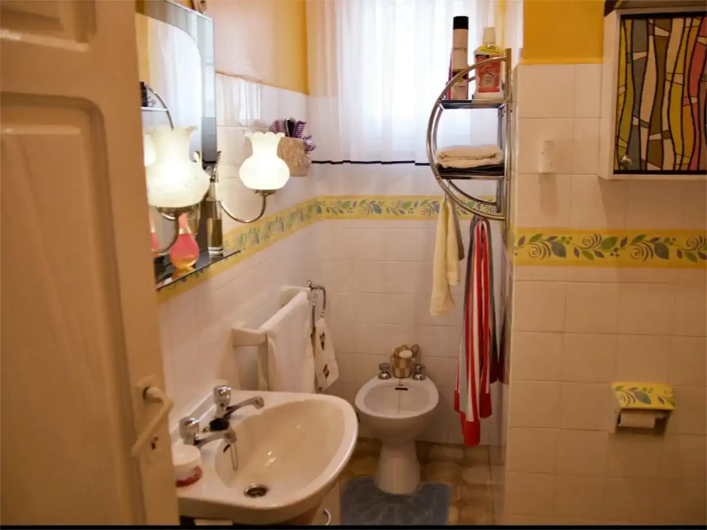Bany de Pis en venda en Quiroga amb Jardí privat, Parquet i Piscina
