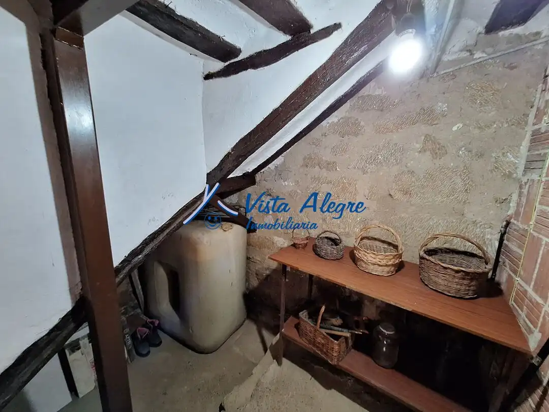 Casa o chalet en venta en Ollauri con Calefacción, Trastero y Amueblado
