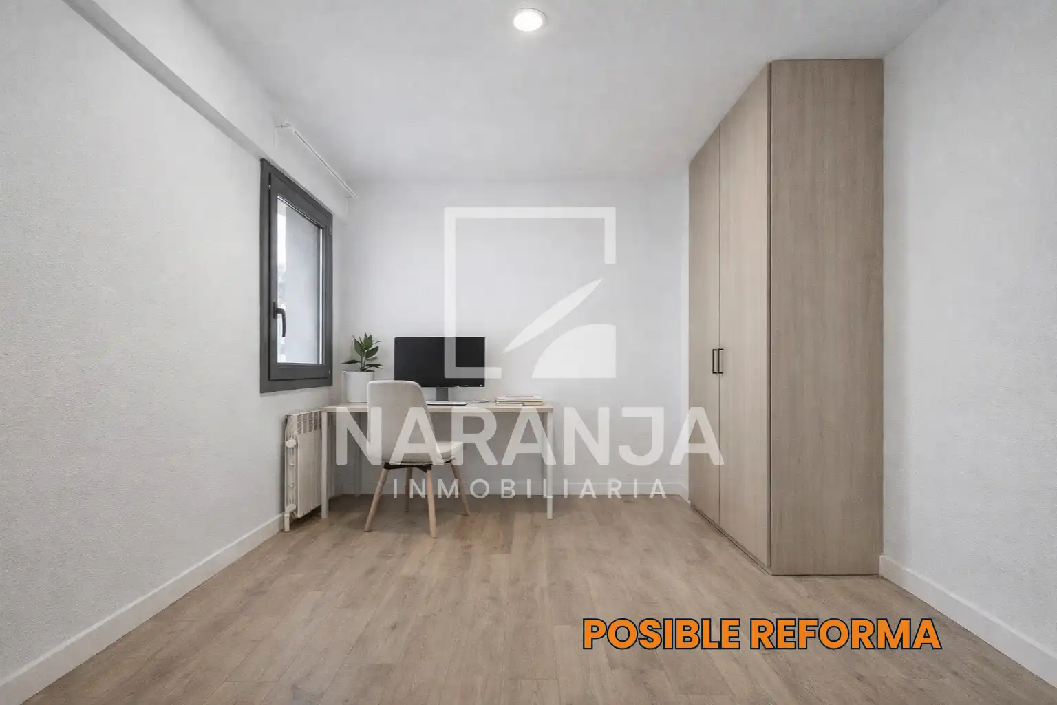 Bedroom of Flat for sale in Santa Coloma de Gramenet  with Balcony