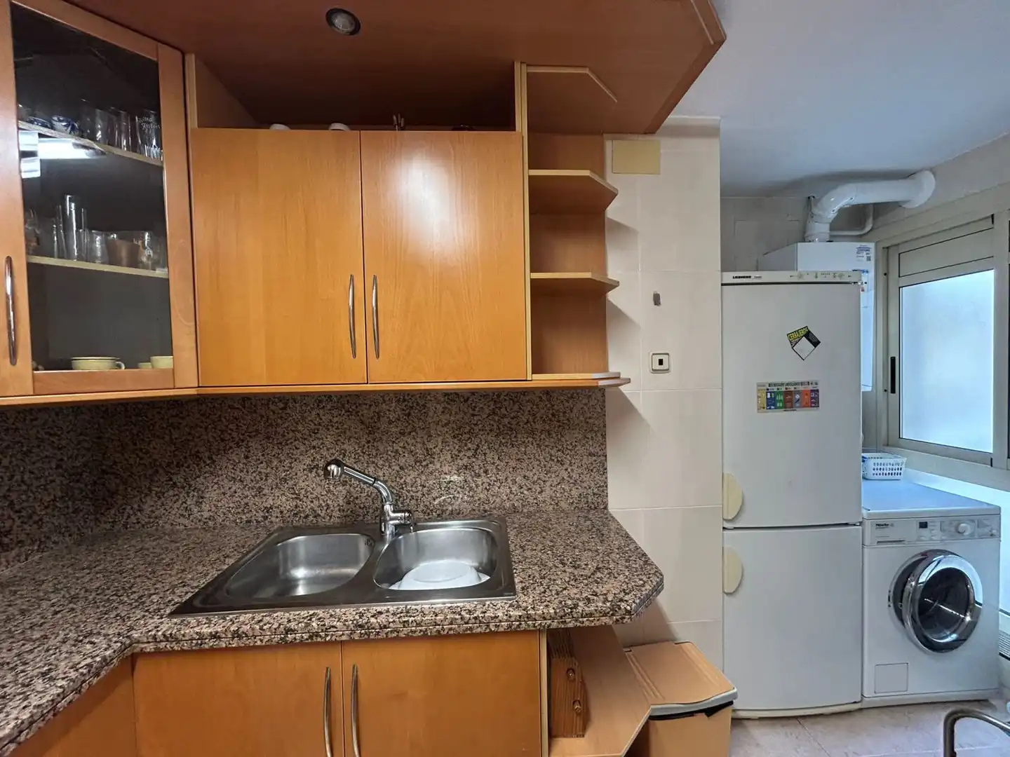 Kitchen of Flat for rent in Nou Eixample Nord
