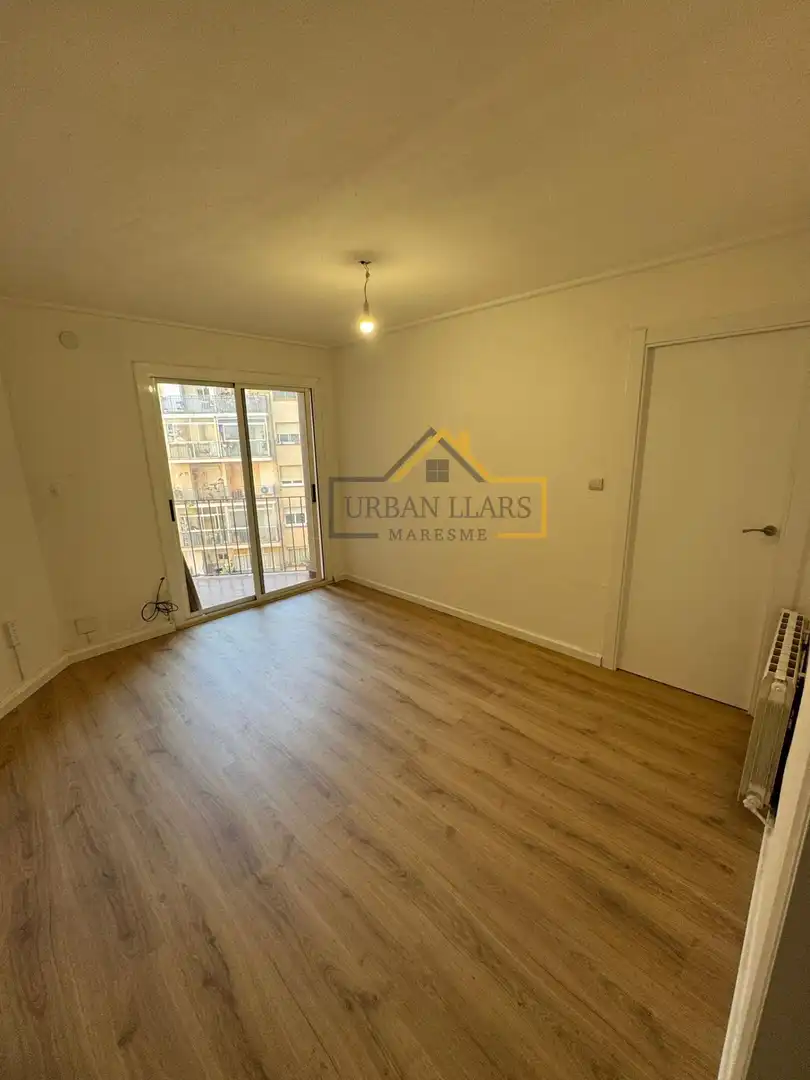 Habitación de Piso en venta en Mataró con Aire acondicionado, Calefacción y Balcón