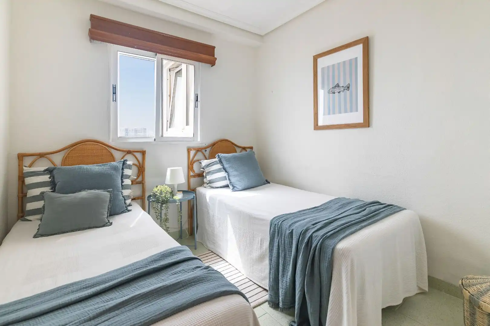 Habitación de Apartamento en venta en Valencia con Jardín privado y Piscina comunitaria