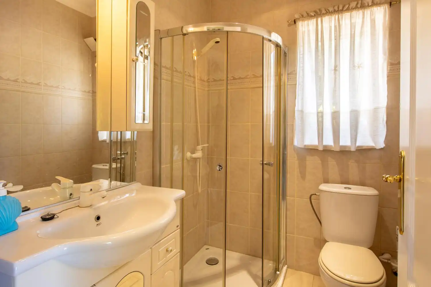 Baño de Casa o chalet en venta en L'Alfàs del Pi con Aire acondicionado, Jardín privado y Terraza
