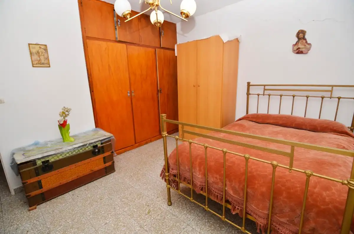 Habitación de Casa o chalet en venta en Fuentesaúco con Calefacción y Terraza