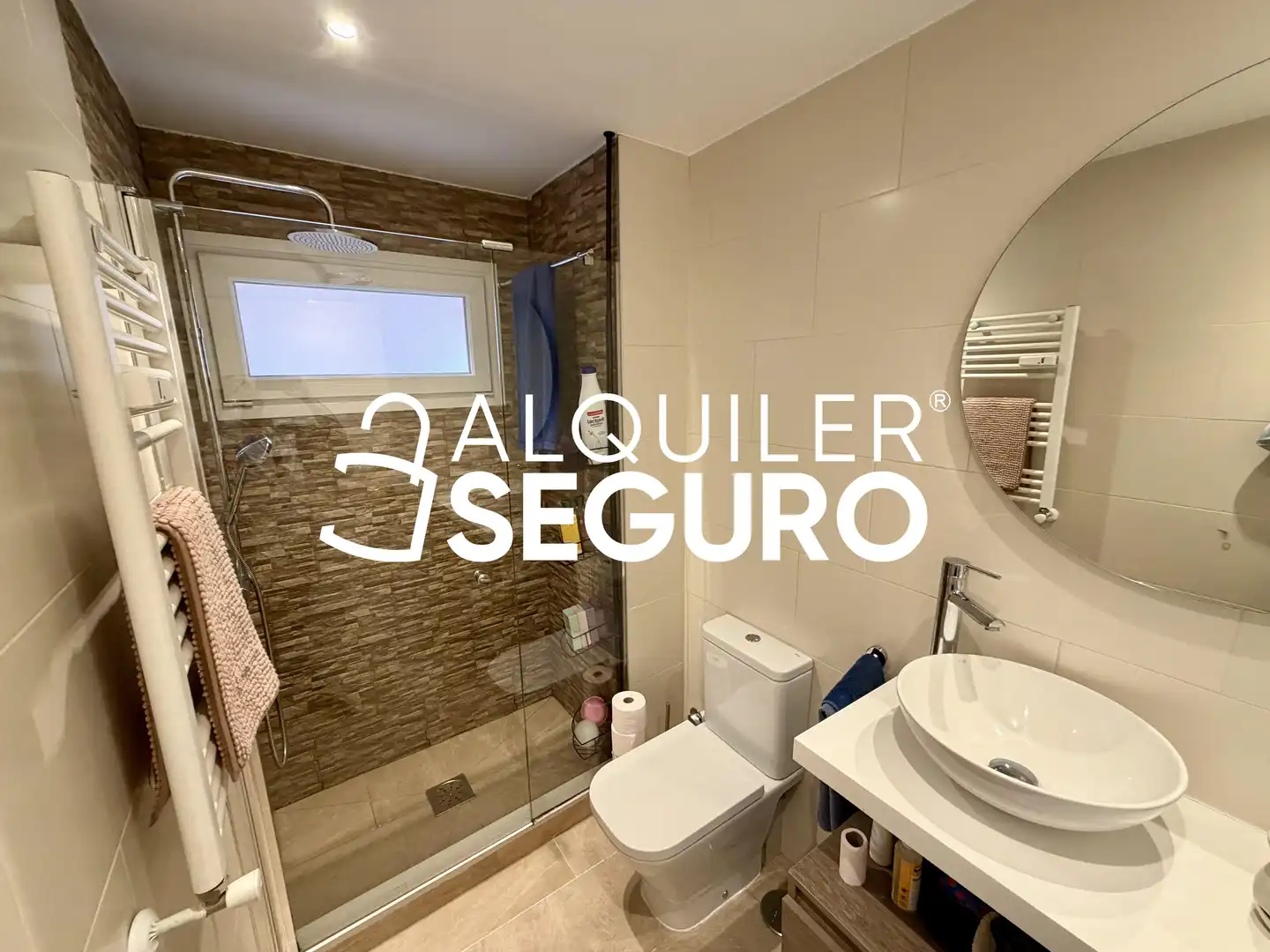Bathroom of Flat for rent in Leganés  with Air Conditioner, Heating and Terrace