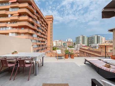 Penthouse mit Aufzug zum Verkauf in Playa de los Boliches
