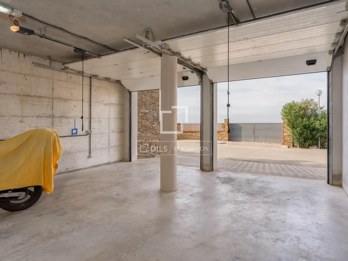 Exterior view of Houses for sale in Roses  with Air Conditioner, Heating and Terrace