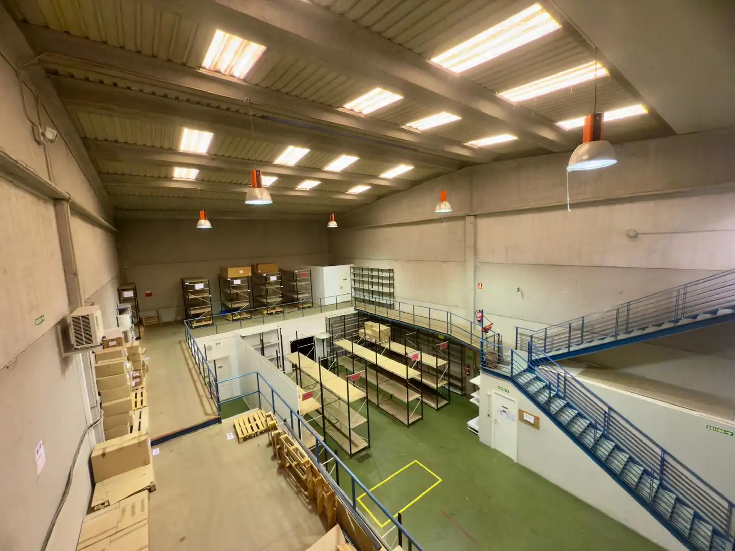 Nave industrial de alquiler en Valle de Elorz / Elortzibar con Calefacción y Alarma