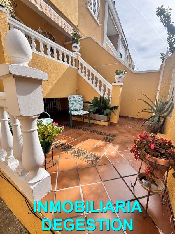 Terrace of Single-family semi-detached for sale in Gerena  with Air Conditioner, Heating and Terrace