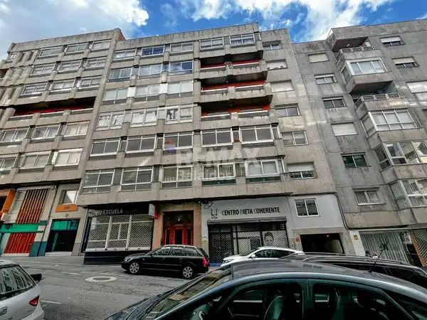 Piso con terraza en venta en Rúa Caracas, imagen 35