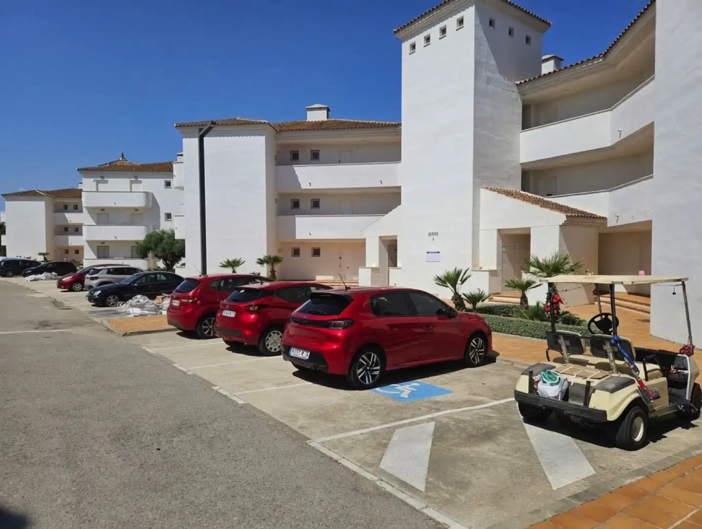 Parking de Planta baja en venta en Manilva con Aire acondicionado, Terraza y Piscina