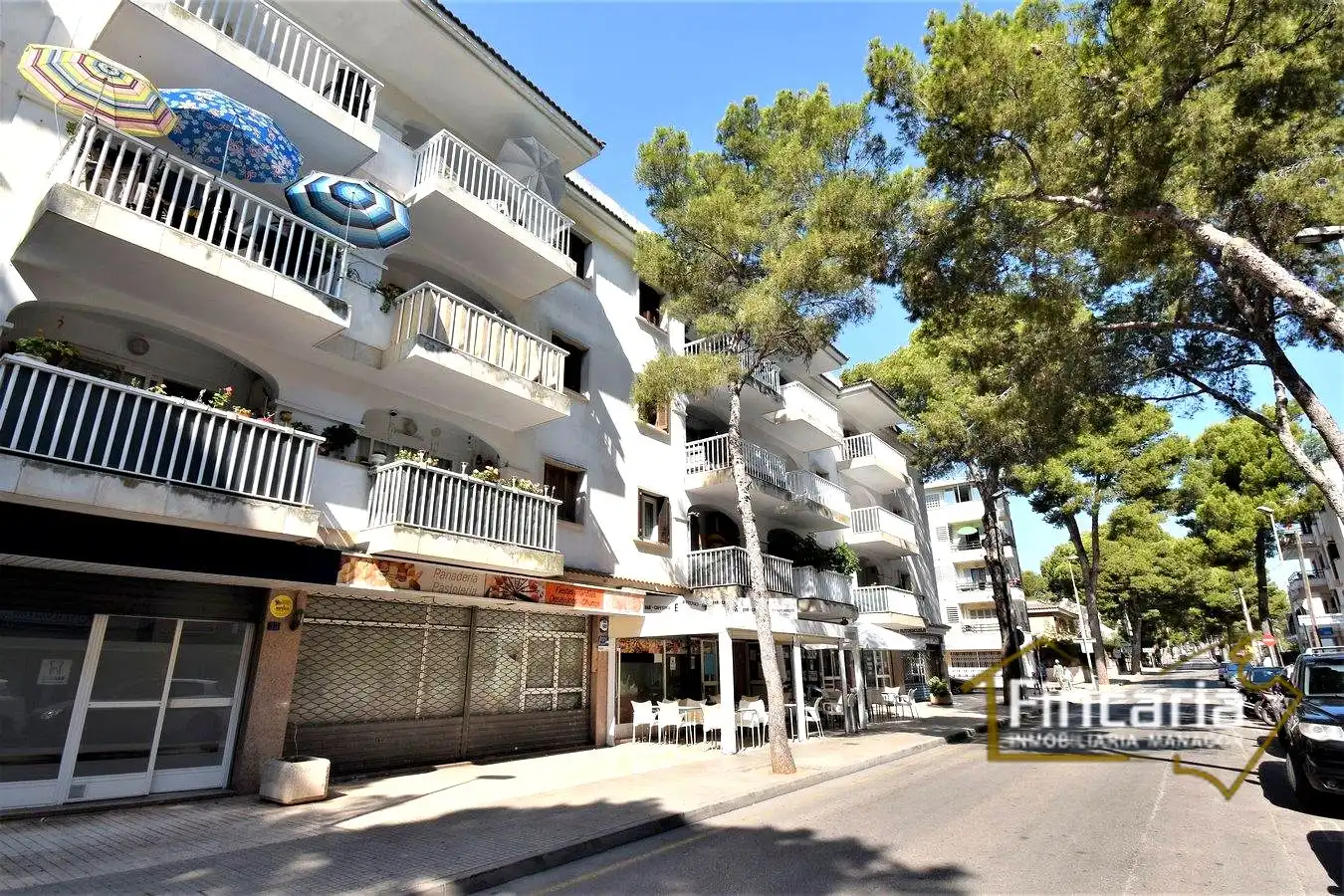 Vista exterior de Local en venta en Son Servera