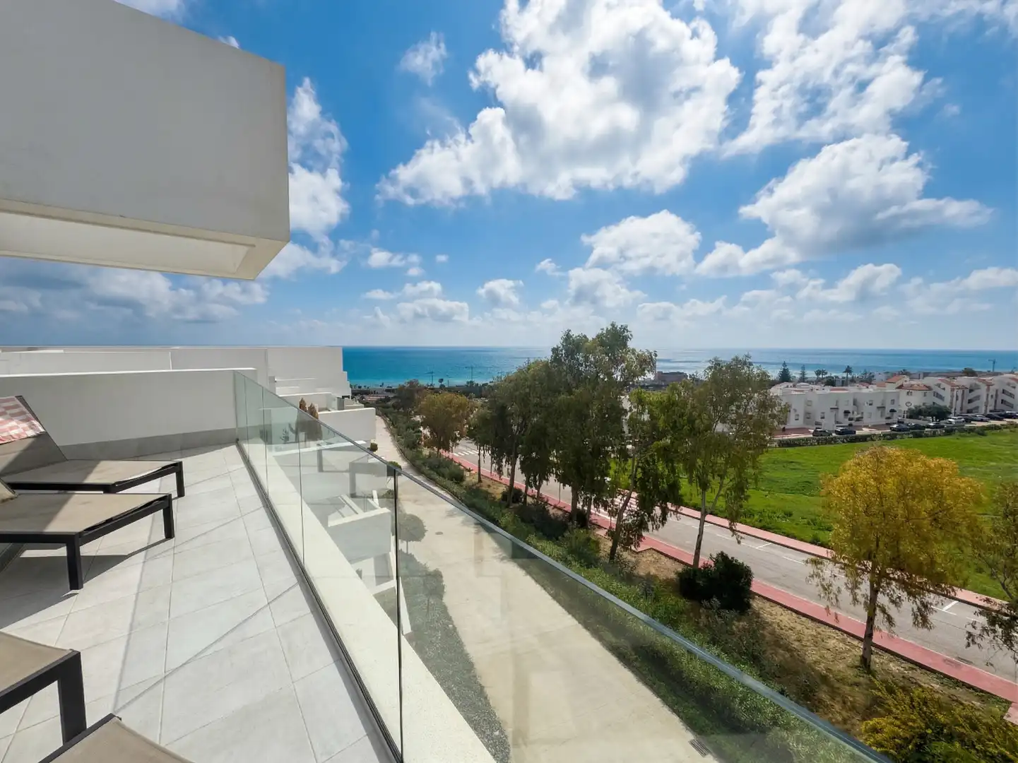 Terrasse von Dachboden zum Verkauf in Manilva mit Klimaanlage, Heizung und Terrasse