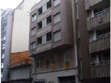 Aparcament en venda a CL PINTOR MORERA Y GALICIA