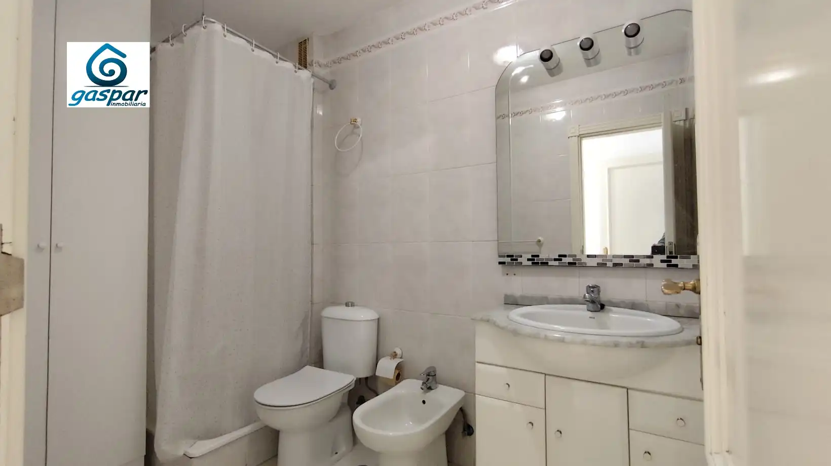 Baño de Piso de alquiler en San Cristóbal de la Laguna con Jardín privado, Horno y Balcón