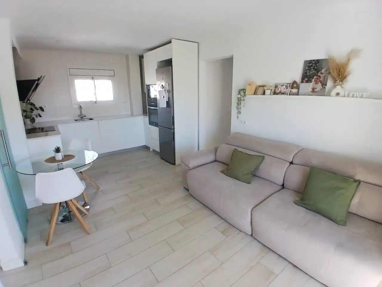 Sala d'estar de Pis en venda en Vilanova i la Geltrú amb Aire condicionat, Calefacció i Parquet