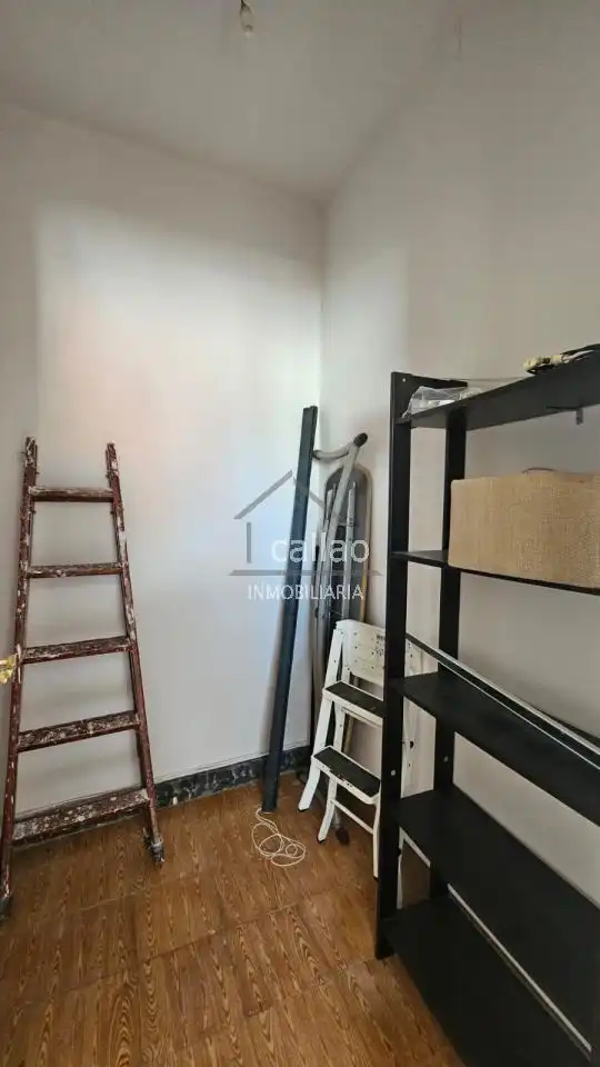 Flat for rent in Ferrol  with Heating and Storage room