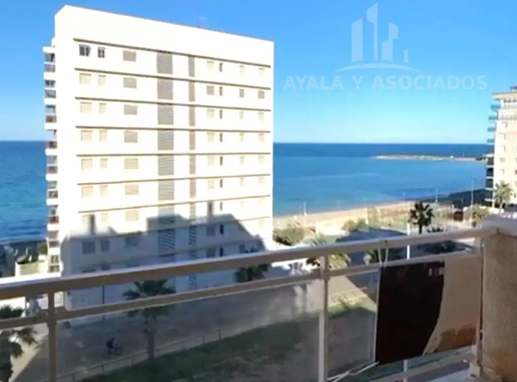 Habitación de Piso en venta en La Manga del Mar Menor con Terraza, Trastero y Piscina comunitaria