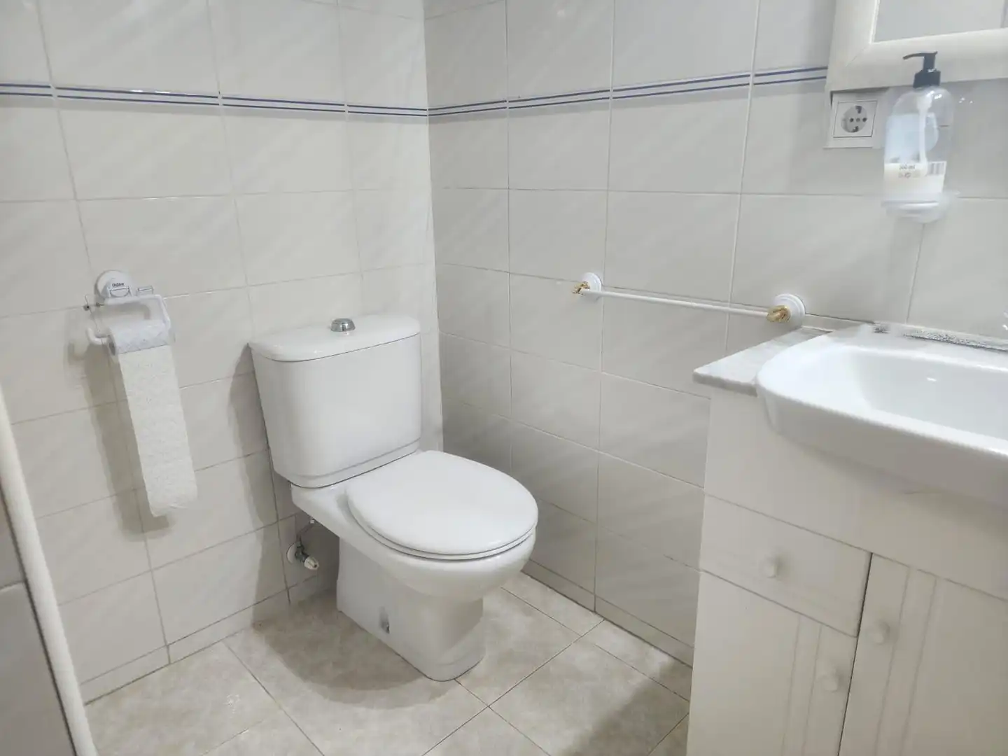 Badezimmer von Wohnung zur Miete in Jaca mit Heizung, Privatgarten und Terrasse