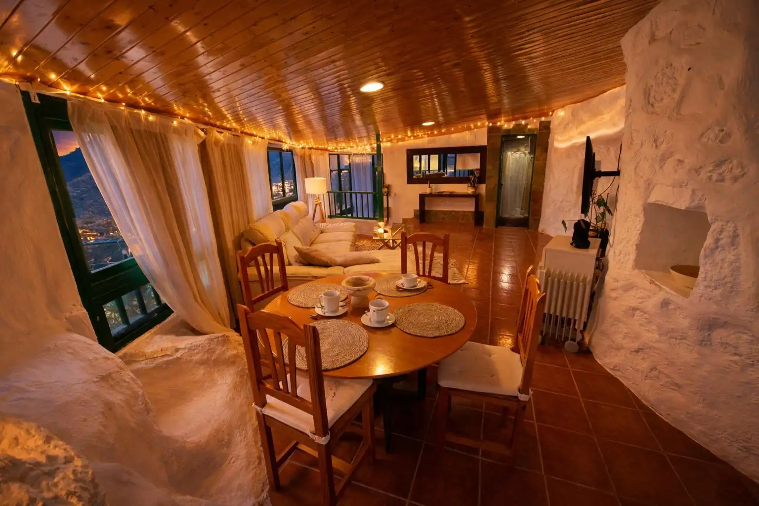 Menjador de Casa o xalet en venda en Valsequillo de Gran Canaria amb Jardí privat, Terrassa i Moblat
