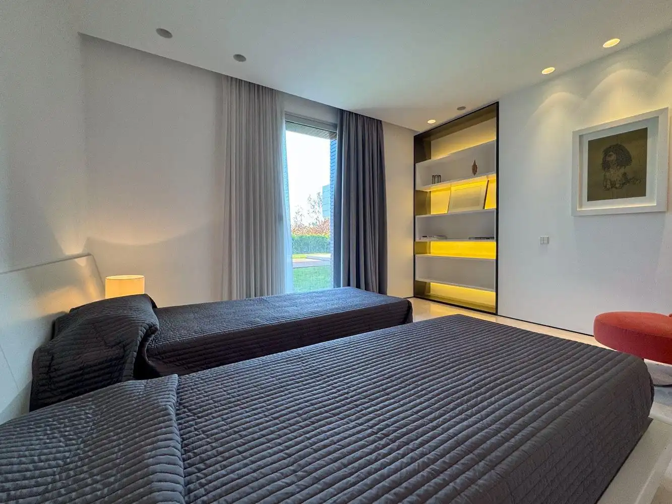 Bedroom of Houses for sale in Madrid  with Air Conditioner, Heating and Private garden