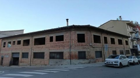 Edificio con proyecto para la construcción de viviendas