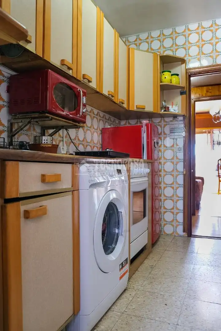 Cuina de Pis en venda en Madrid amb Terrassa i Piscina comunitària