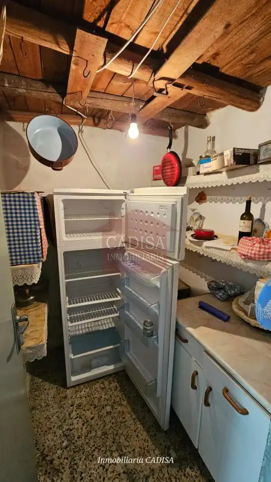 Cuina de Casa o xalet en venda en Calzada de Valdunciel amb Calefacció, Jardí privat i Moblat