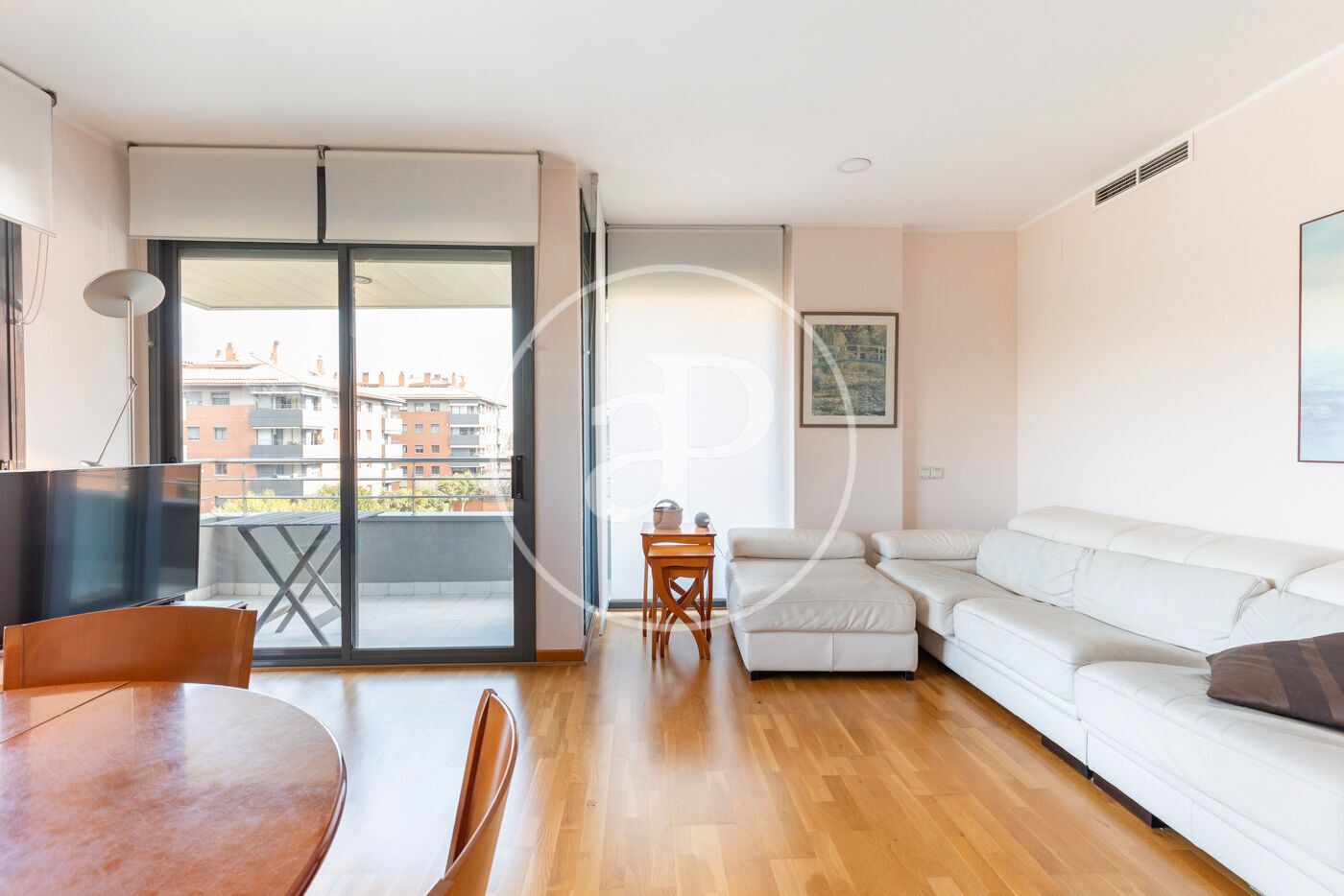 Living room of Flat for sale in Sant Cugat del Vallès  with Air Conditioner, Heating and Terrace